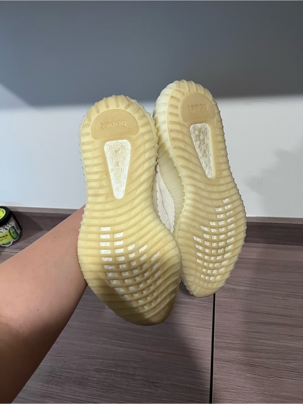 Men's YEEZY Sneakers - Picture 3 of 4